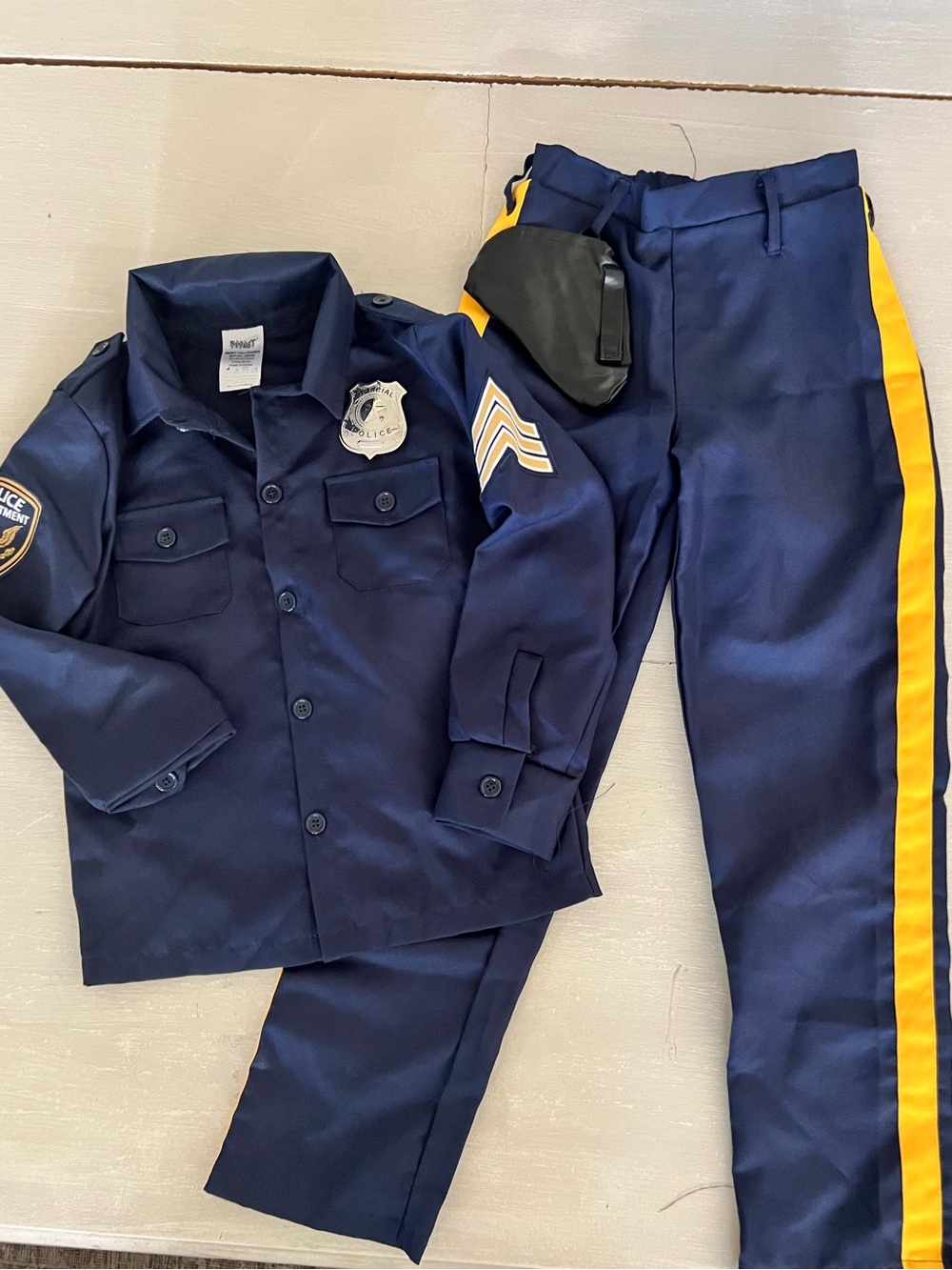 Spirit Halloween Police Officer Costume Child Small (4-6) Navy Blue Yellow